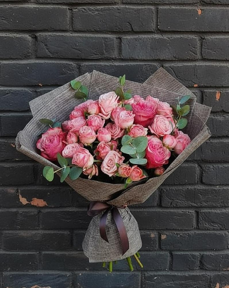 Букет цветов из: Розы в Новый Быт