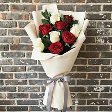 Букет цветов из:  Розы #REPLACE_PRED# Новый Быт