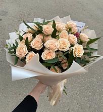 Букет Кремовые розы Латте в Новый Быт
