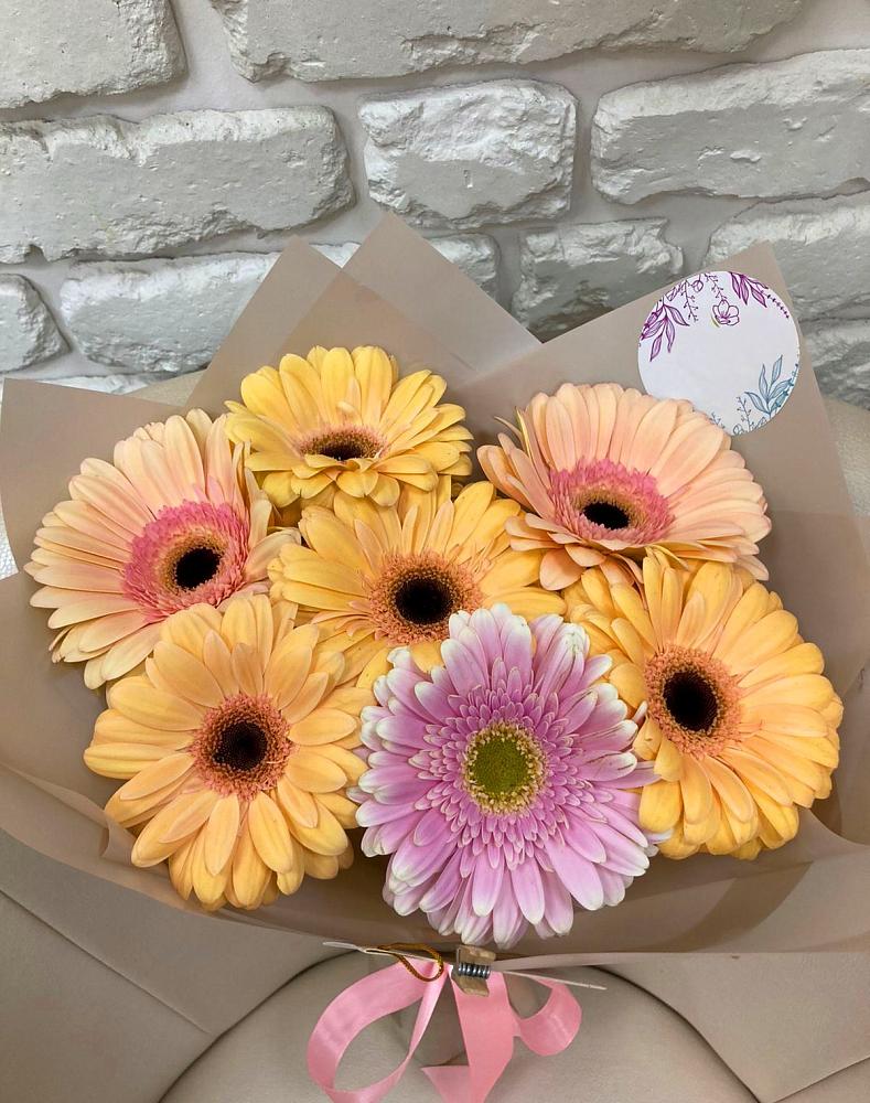 Букет цветов из: Герберы в Новый Быт