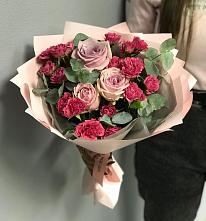 Букет цветов из:  Гвоздики и Розы #REPLACE_PRED# Новый Быт
