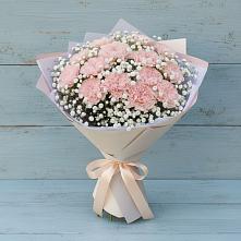 Букет цветов из:  Гвоздики в Новый Быт