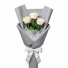 Букет 3 белые розы в Новый Быт