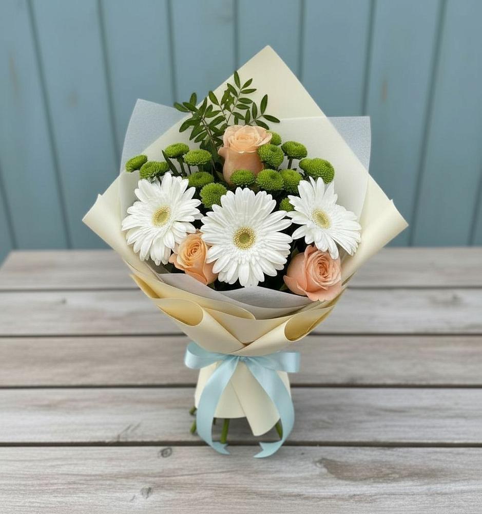 Букет цветов из: Герберы, Розы и Хризантемы в Новый Быт