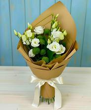 Букет цветов из:  Хризантемы и Лизиантусы #REPLACE_PRED# Новый Быт
