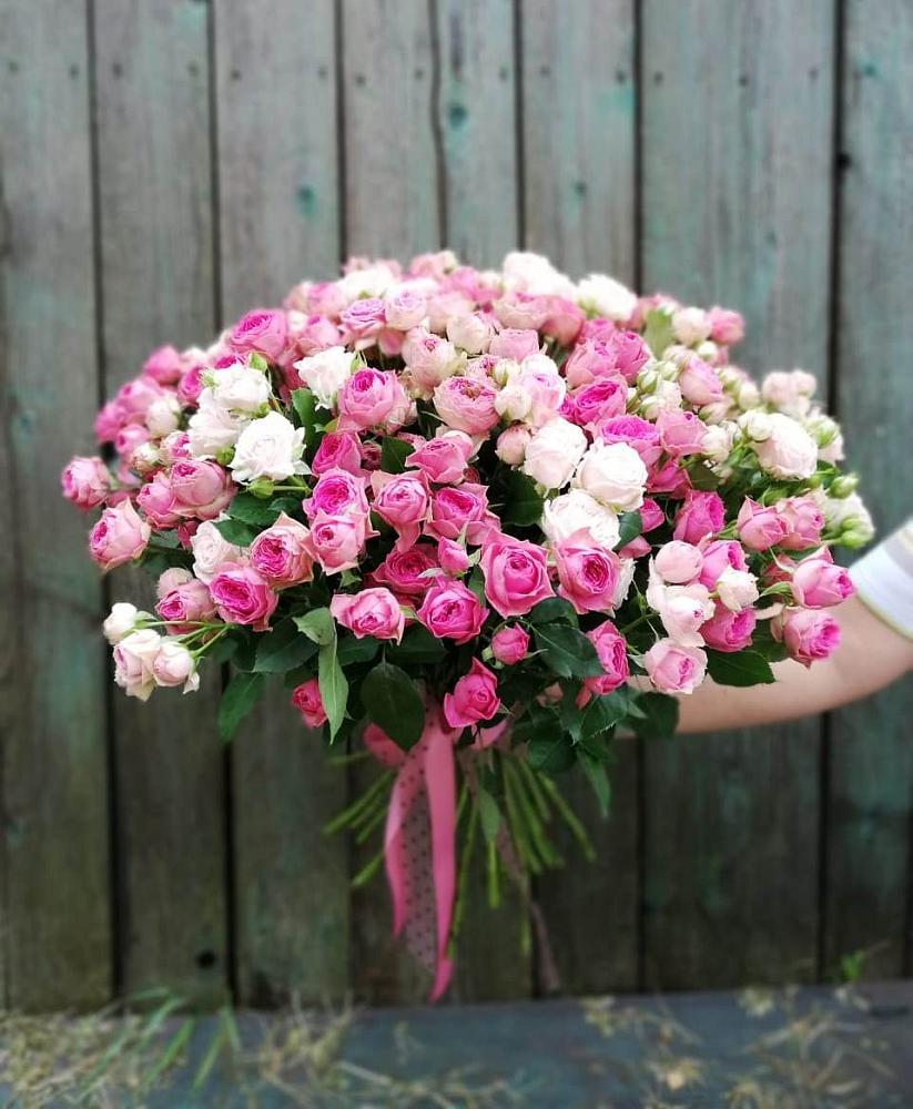 Букет Розовые кустовые розы Натали и Лав Лидия в Новый Быт