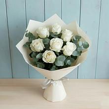 Букет Белые розы в Эвкалипте в Новый Быт